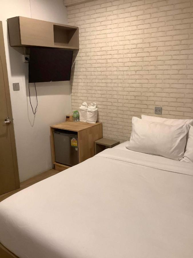 Cr.Hotel Makkasan Luaran gambar